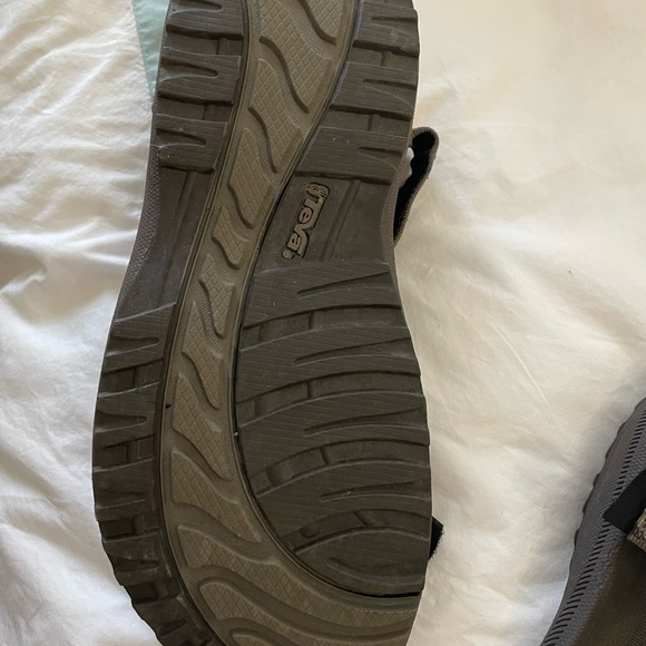 Great condition Teva Sandals Size 10 main image 5